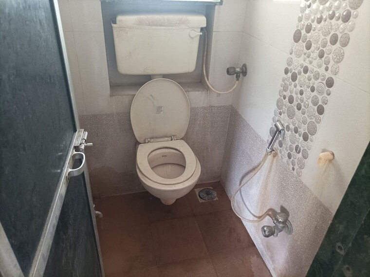 Bathroom, brahmand-phase-iii 1 Bedroom 535 Sq.Ft. Apartment In Brahmand Thane 10425645