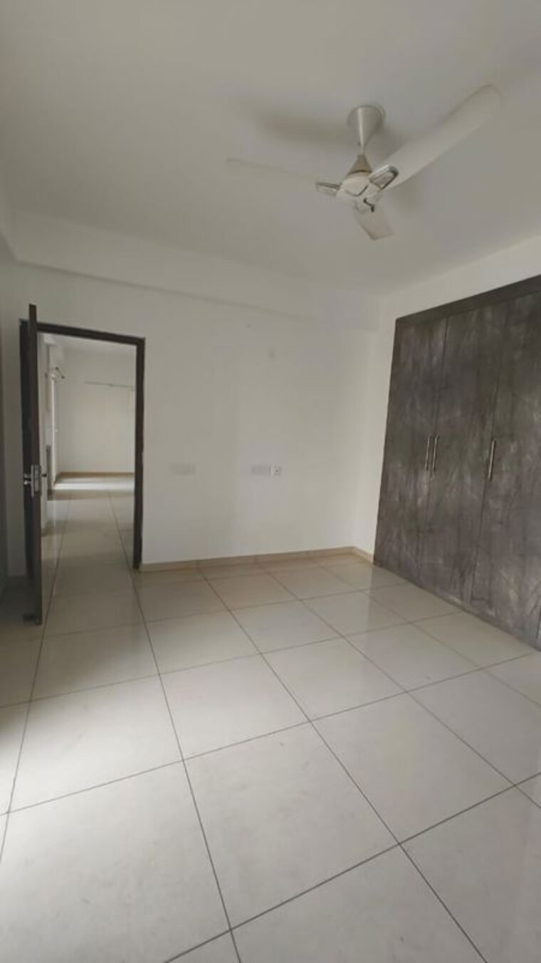 Room, gulshan-botnia 2.5 Bedroom 1160 Sq.Ft. Apartment In Sector 144 Noida 10358438