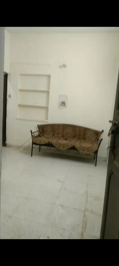 1 Rk+ Basement Builder Floor For Rent in Mehrauli