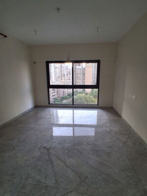 Room in 2 BHK Apartment at Ajmera Boulevard, Malad West – for Rent