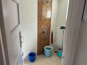 Bathroom in 2 BHK Apartment at Deccan Gymkhana – for Rent