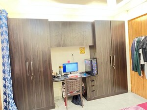 Team Area in 3 BHK Independent House at Sector 84 – for Sale