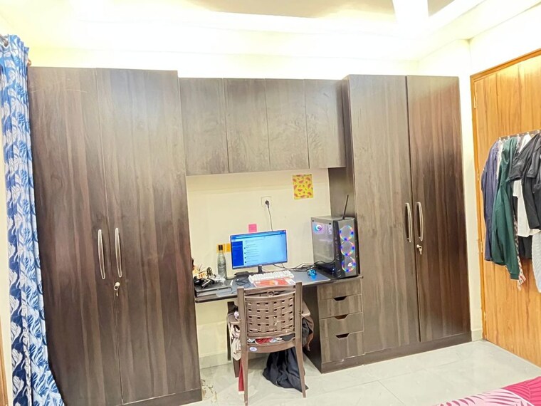 Team Area, sector 84 3 Bedroom 250 Sq.Yd. Independent House In Sector 84 Faridabad 10425687
