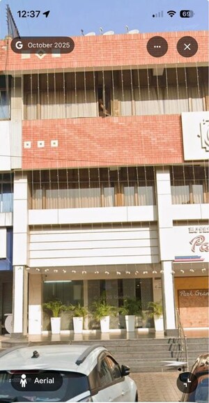  Showroom For Rent in Sas Nagar