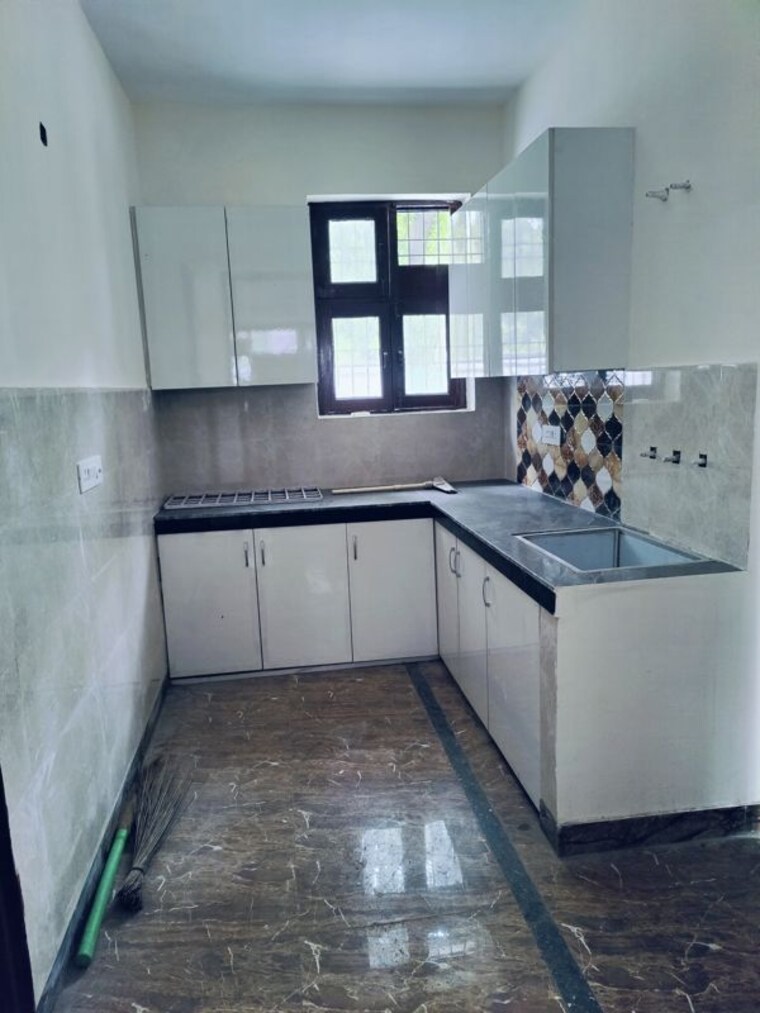 Kitchen, sector 52 1 Bedroom 900 Sq.Ft. Villa In Sector 52 Noida 10425726