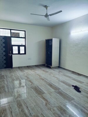 1 BHK Villa For Rent in Sector 52