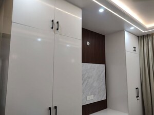 Room in 3 BHK Apartment at Krisumi Waterfall Residences, Sector 36a – for Sale