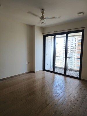 2 BHK Apartment For Rent in Lodha New Cuffe Parade, Wadala