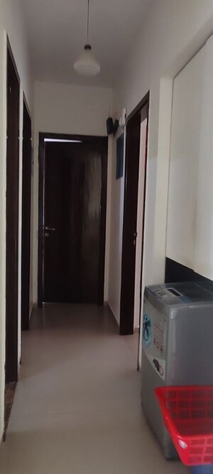 Room in 2 BHK Apartment at Vasant Valley Ivy Tower, Malad East – for Rent