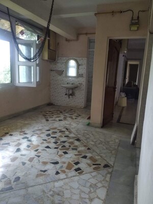 Room in 3 BHK Apartment at Pitampura – for Sale
