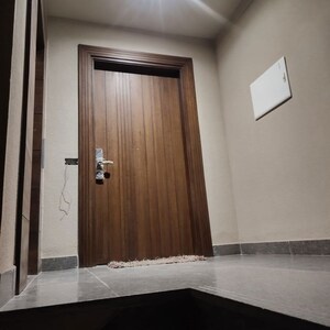Room in 4 BHK Builder Floor at DLF City Phase III, Sector 24 – for Sale