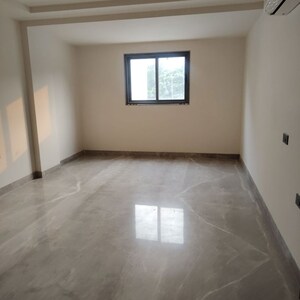 Room in 4 BHK Builder Floor at DLF City Phase III, Sector 24 – for Sale