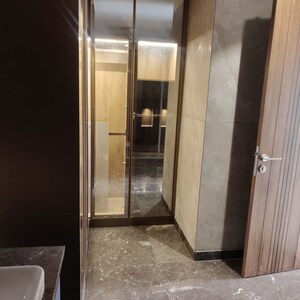 Building Lobby in 4 BHK Builder Floor at DLF City Phase III, Sector 24 – for Sale