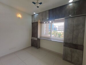 Room in 2.5 BHK Apartment at Prestige High Fields Gachibowli, Gachibowli – for Rent