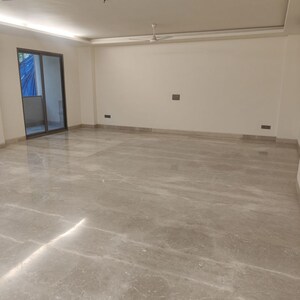 Room in 4 BHK Builder Floor at DLF City Phase III, Sector 24 – for Sale