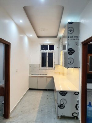 Team Area in 3 BHK Builder Floor at Green Fields Colony – for Rent