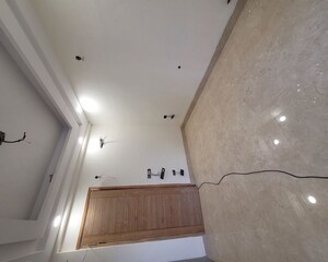 Building Lobby in 4 BHK Builder Floor at Green Fields Colony – for Rent