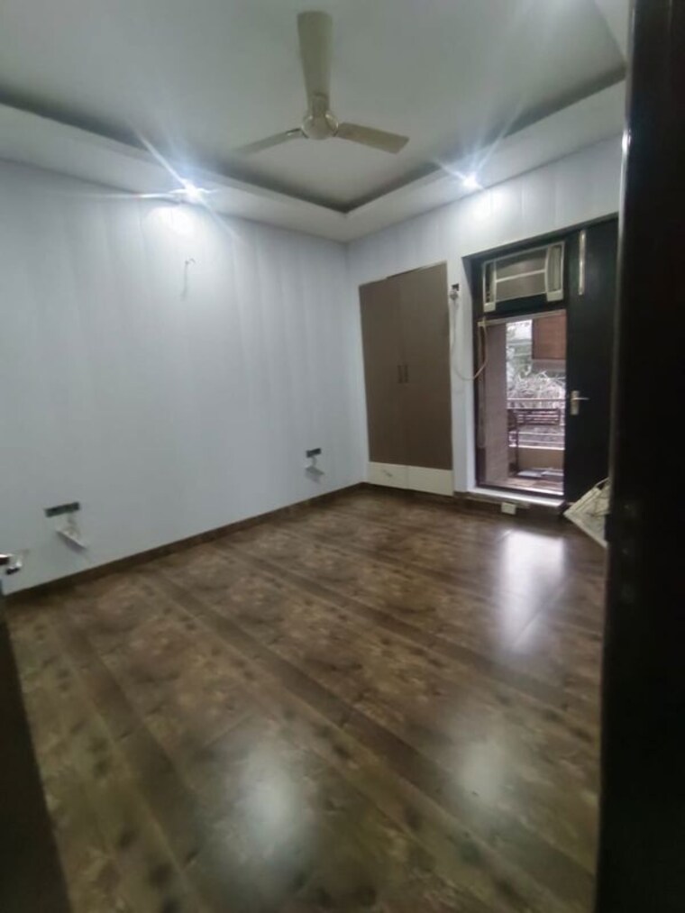 Room, uppal-southend 3 Bedroom 2100 Sq.Ft. Builder Floor In Sector 49 Gurgaon 10425904