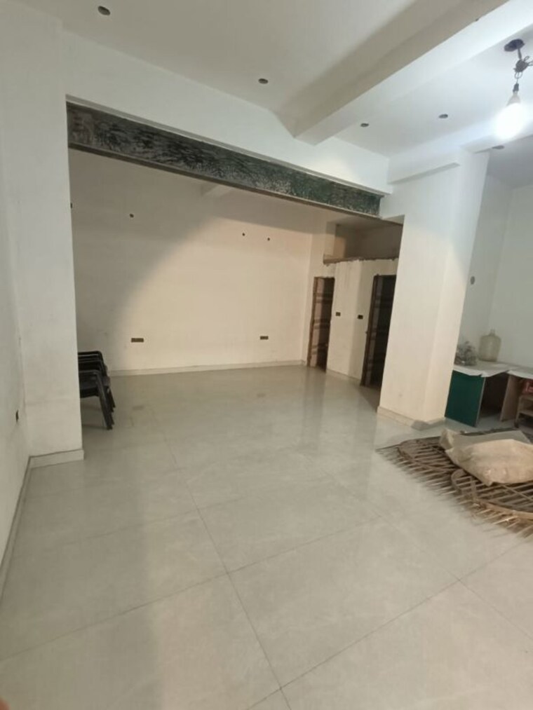 Floor Plan, sector 110 Commercial Shop 9000 Sq.Ft. In Sector 110 Noida 10425850