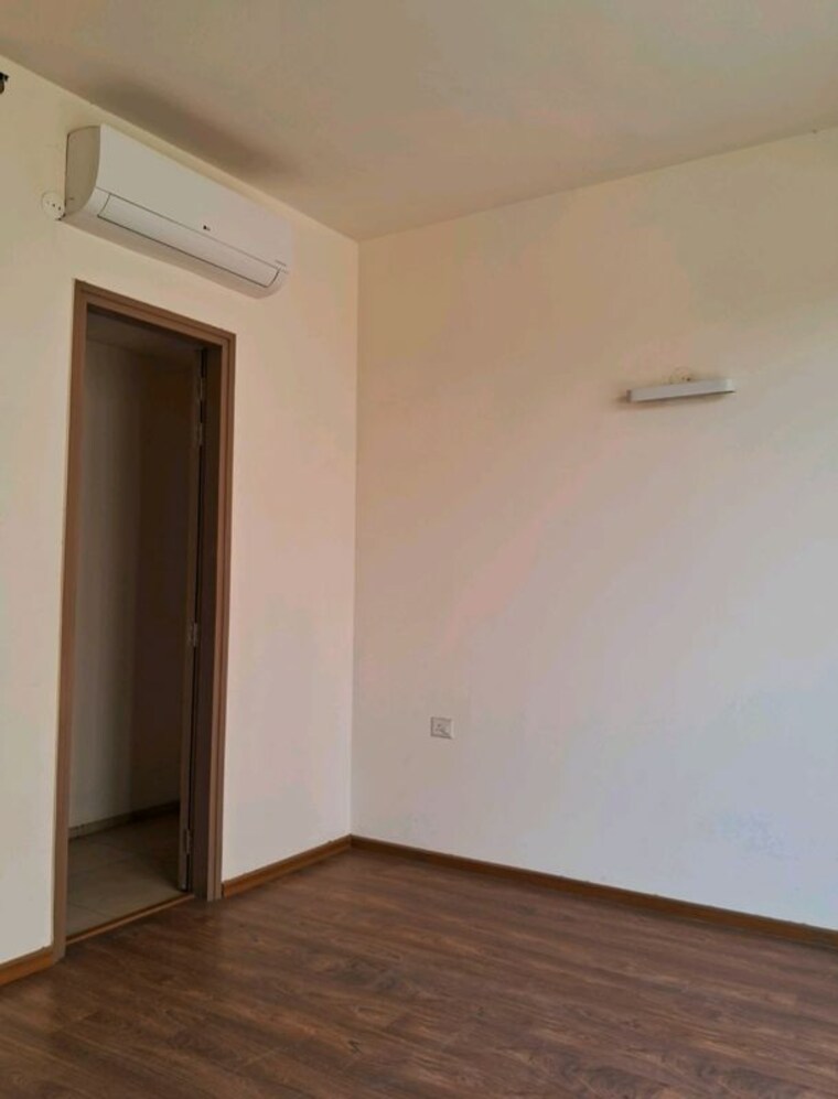 Room, vatika-sovereign-park 3.5 Bedroom 2890 Sq.Ft. Apartment In Sector 99 Gurgaon 10425939