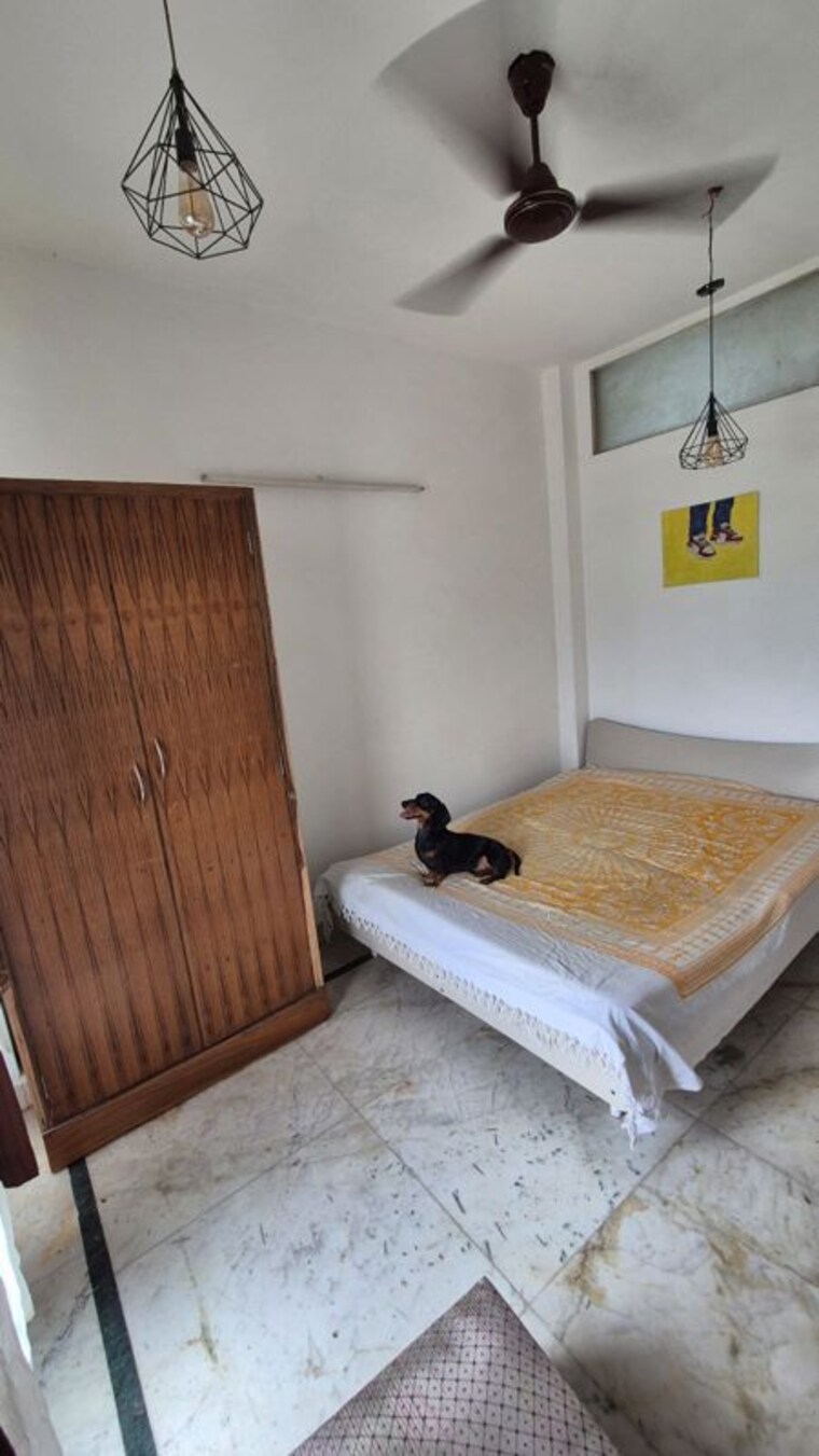 Room, dayanand colony 3 Bedroom 1100 Sq.Ft. Builder Floor In Dayanand Colony Delhi 10425942