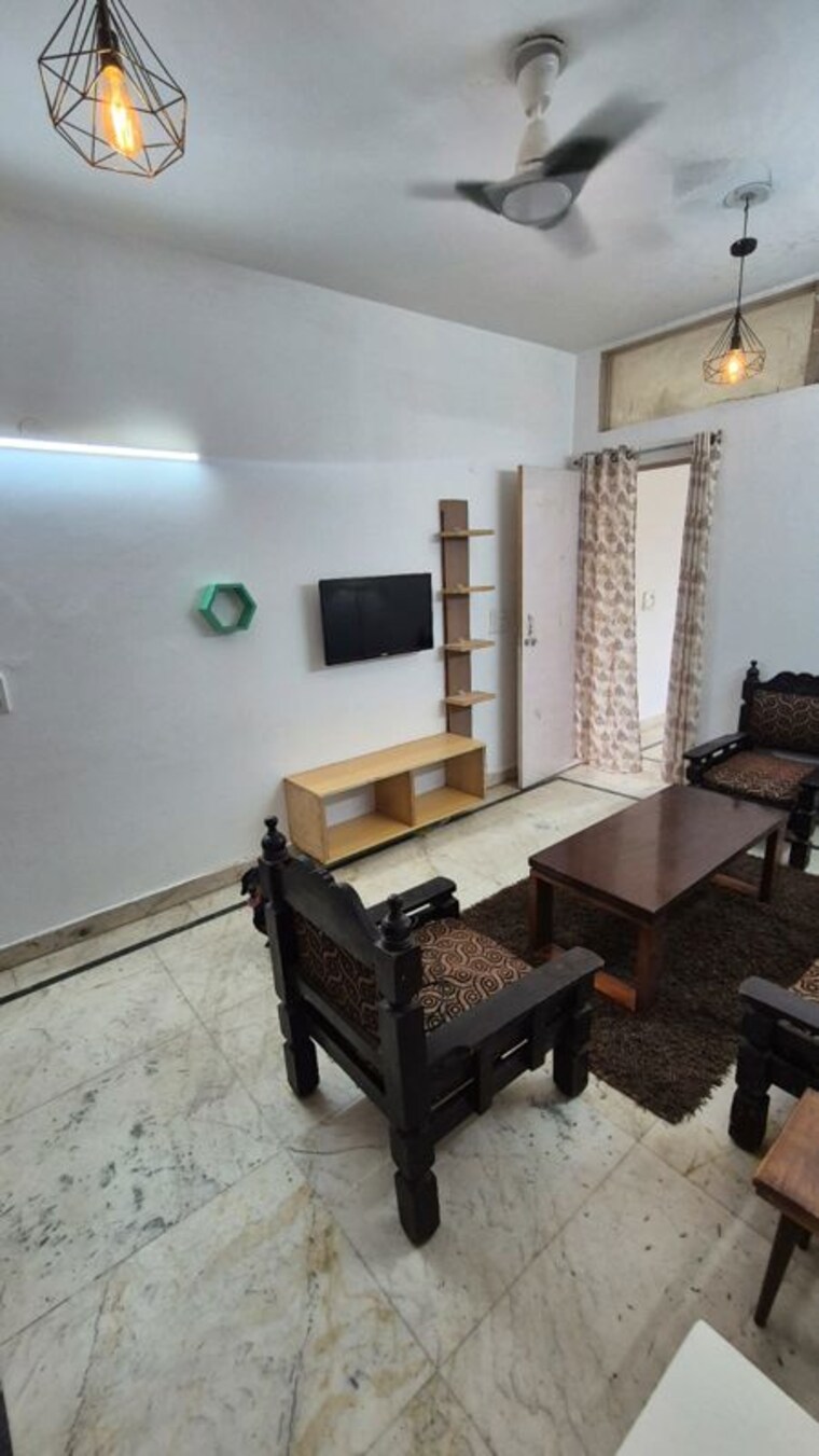 Living Room, dayanand colony 2 Bedroom 900 Sq.Ft. Builder Floor In Dayanand Colony Delhi 10425993