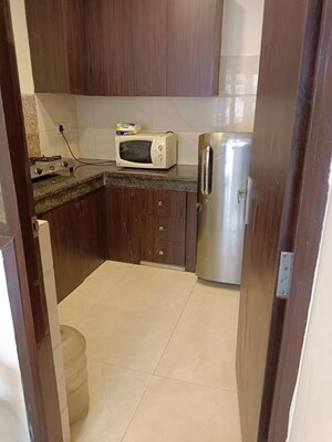 Bathroom in 1.5 BHK Builder Floor at Lajpat Nagar 4 – for Rent