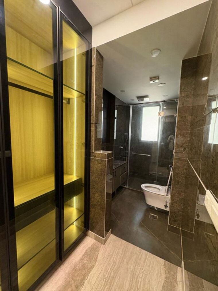 Bathroom, sector 57 4 Bedroom 2150 Sq.Ft. Builder Floor In Sector 57 Gurgaon 10426021