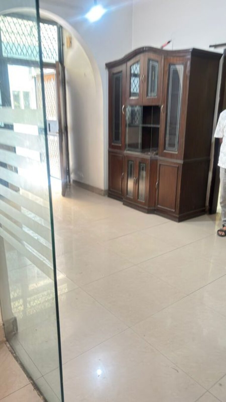 Room, ip extension 2 Bedroom 1100 Sq.Ft. Apartment In Ip Extension Delhi 10418349