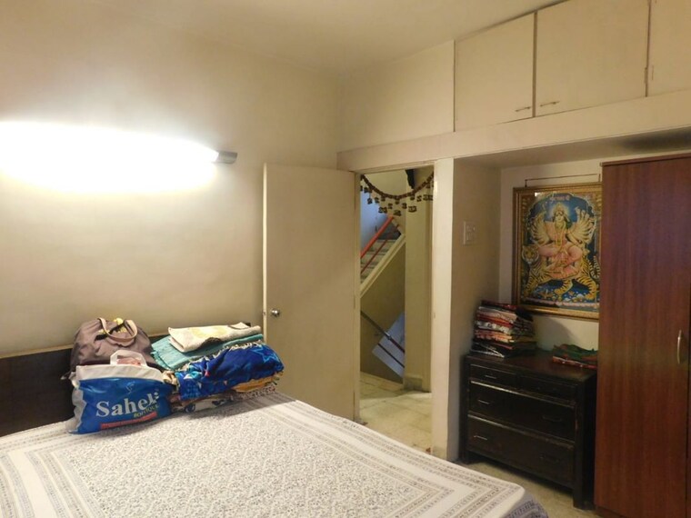 Bedroom, om-dwarkanath-chs 5 Bedroom 1800 Sq.Ft. Villa In Nerul Navi Mumbai 10426047