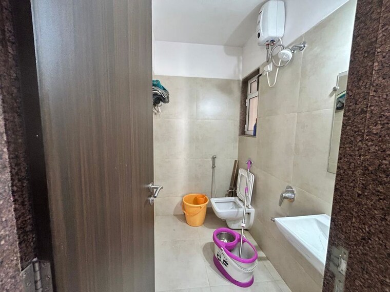 Bathroom, shree-tirupati-stg-signature-residency 2 Bedroom 620 Sq.Ft. Apartment In Patlipada Thane 10426087