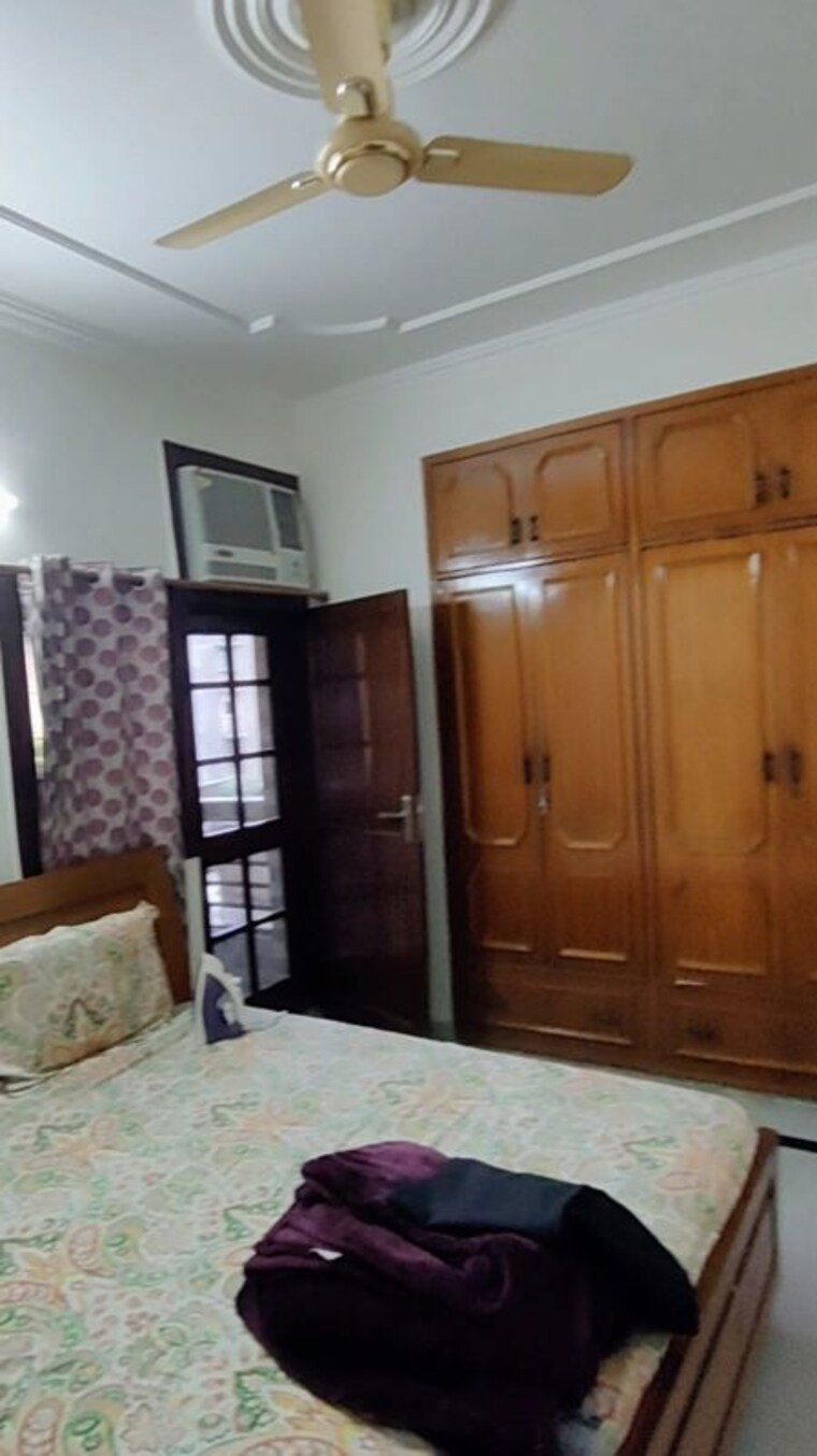Living Room, ip extension 3 Bedroom 1250 Sq.Ft. Apartment In Ip Extension Delhi 10415991