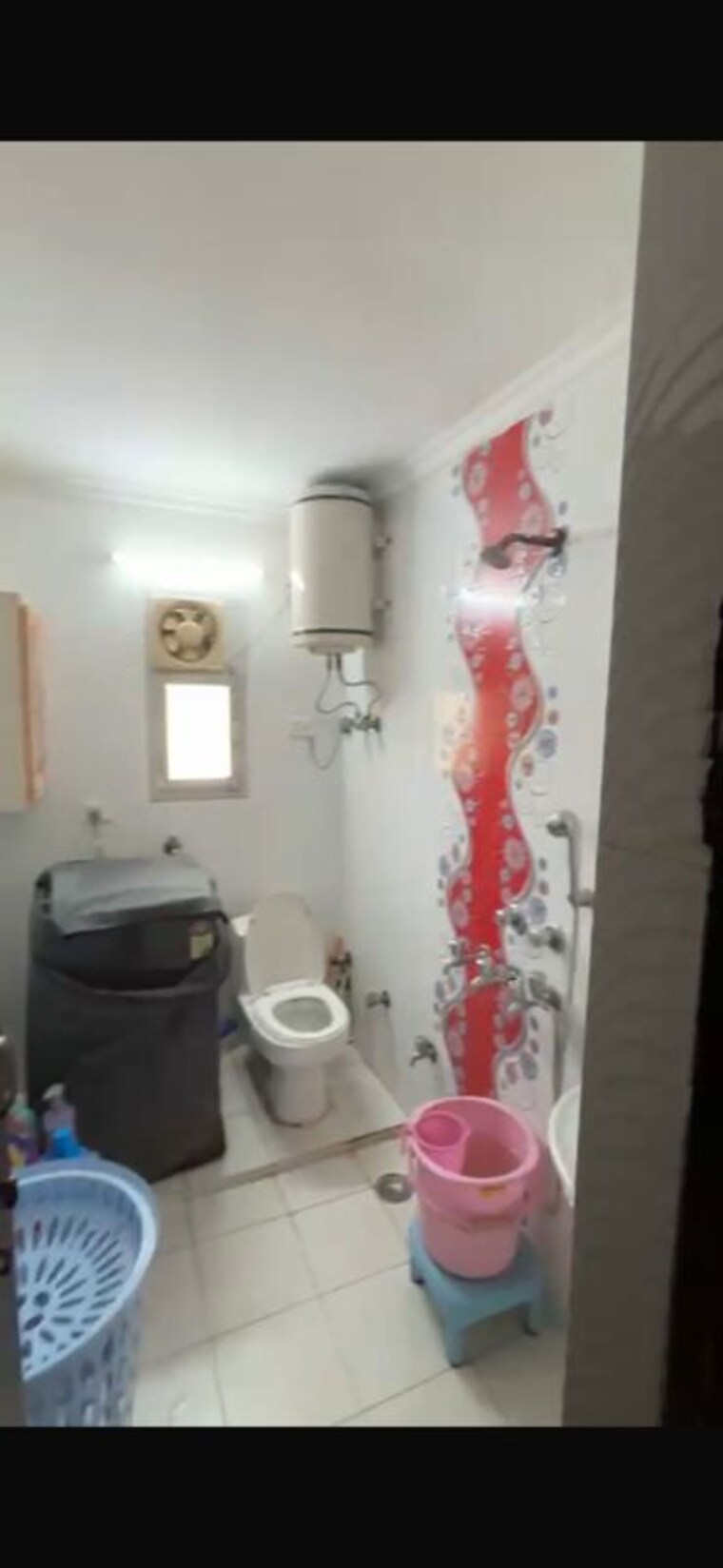 Bathroom, ip extension 3 Bedroom 1250 Sq.Ft. Apartment In Ip Extension Delhi 10415991