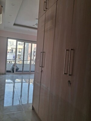 Bedroom in 3.5 BHK Apartment at S S Southend, Sector 49 – for Rent