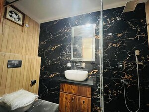 Team Area in 3 BHK Apartment at Jawahar Nagar – for Rent