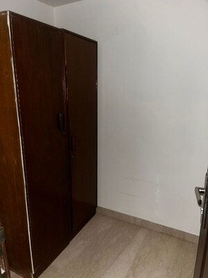 Room in 3 BHK Builder Floor at Greater Kailash ii – for Rent