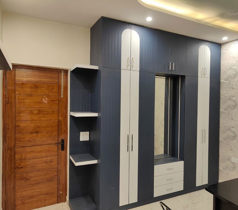 undefined, preet colony 5 Bedroom 1800 Sq.Ft. Independent House In Preet Colony Zirakpur 10426110