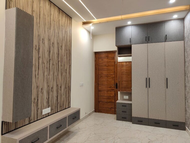 Bedroom, preet colony 5 Bedroom 1800 Sq.Ft. Independent House In Preet Colony Zirakpur 10426110