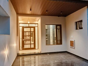 Room in 5 BHK Independent House at Preet Colony – for Sale