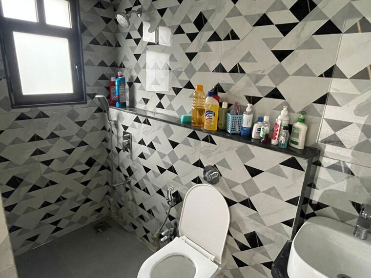 Bathroom, roha-vatika 2 Bedroom 875 Sq.Ft. Apartment In Kurla East Mumbai 10426111