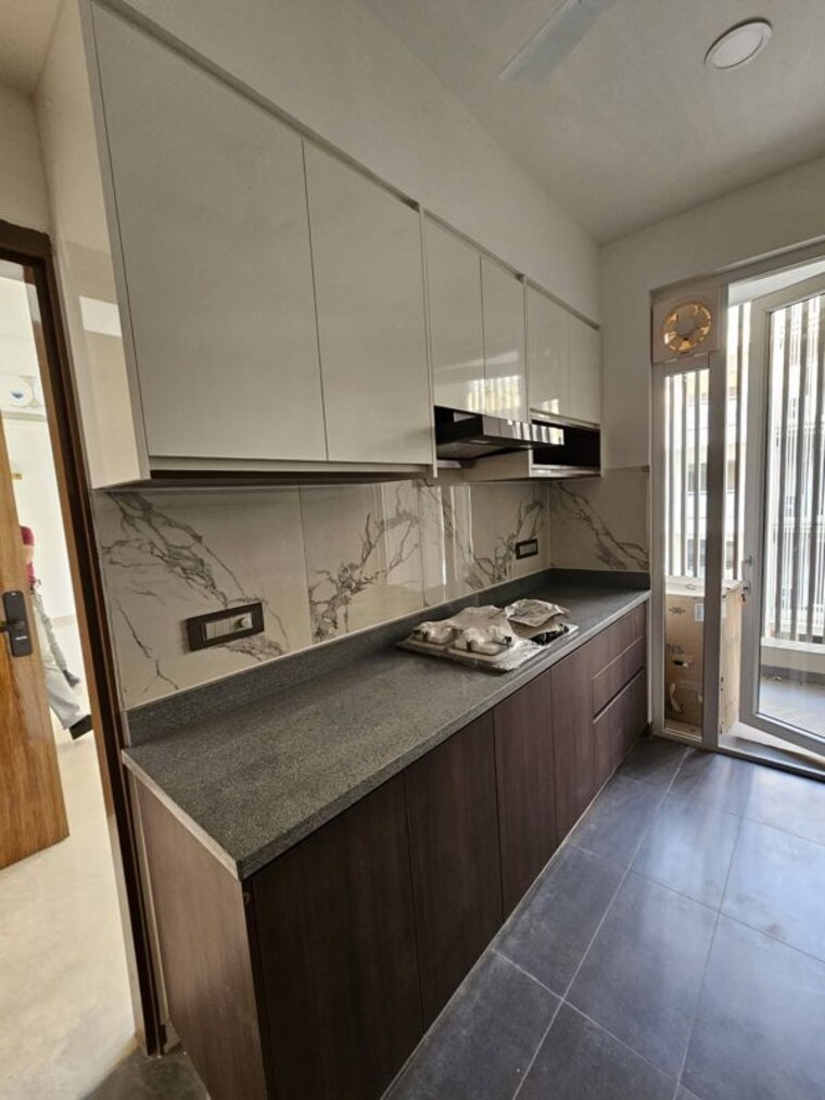 Kitchen, emaar-the-palm-drive-the-premier-terraces 3 Bedroom 1965 Sq.Ft. Apartment In Sector 66 Gurgaon 10426118