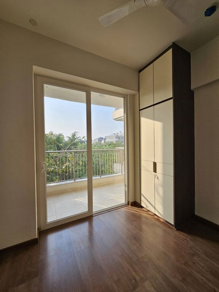 Room, emaar-the-palm-drive-the-premier-terraces 3 Bedroom 1965 Sq.Ft. Apartment In Sector 66 Gurgaon 10426118