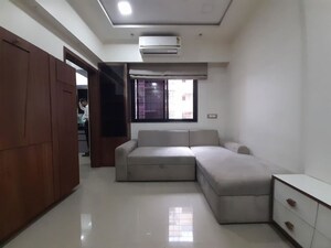 1 BHK Apartment For Rent in Goregaon West