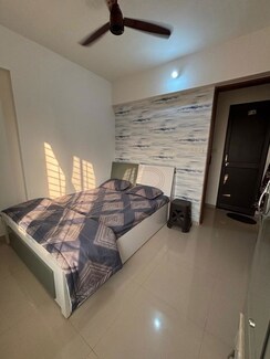 3 BHK + Servant Room Apartment For Rent in Lorelle CHS