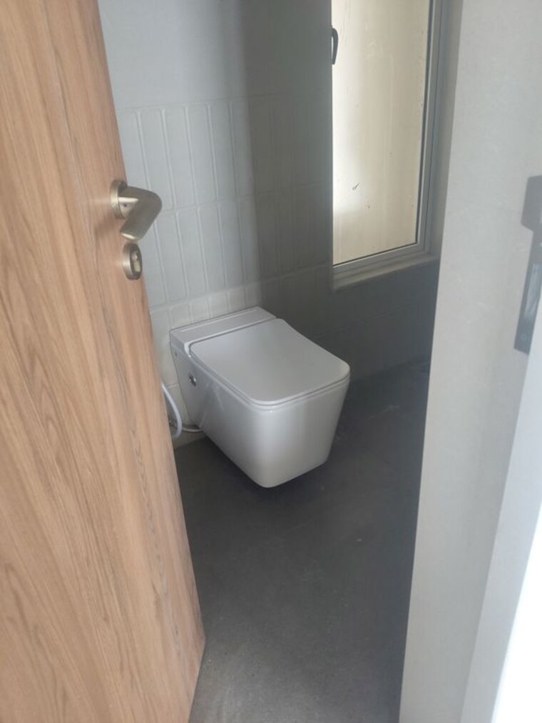 Bathroom, gurukrupa-dhyanam 3 Bedroom 1200 Sq.Ft. Apartment In Versova Mumbai 10426170
