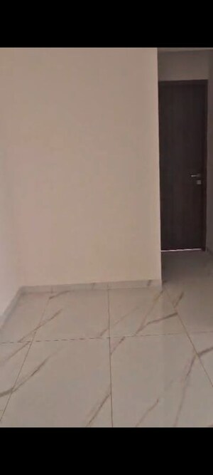 Room in 3 BHK Apartment at Kohinoor Sapphire 3, Tathawade – for Rent
