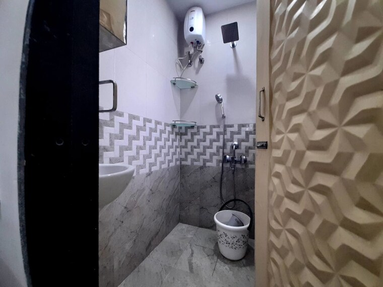 Bathroom, unnat-nagar-chs 1 Bedroom 322 Sq.Ft. Apartment In Goregaon West Mumbai 10426159
