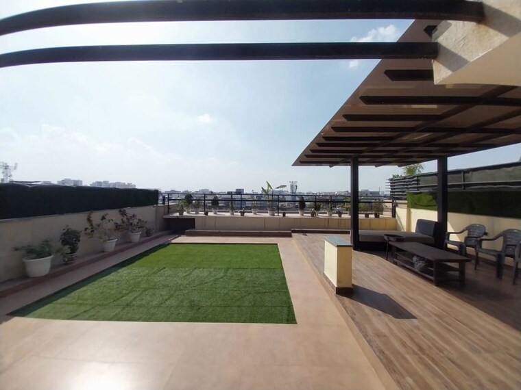 Swimming Pool, indrapuram 4 Bedroom 1975 Sq.Ft. Builder Floor In Indrapuram Ghaziabad 10426171