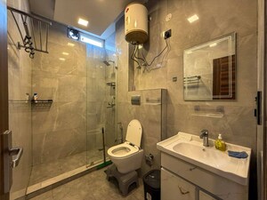 Bathroom in 1 BHK Apartment at Saket – for Rent