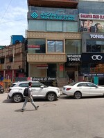 2400 Sq.Ft. Retail Shop in Sector 18